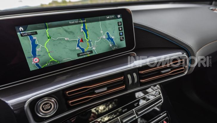 Prova su strada Mercedes-Benz EQC: la prima elettrica del Marchio della Stella - Foto 22 di 31