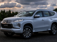 Nuovo Mitsubishi Pajero Sport 2020, linee aggressive e meccanica da fuoristrada