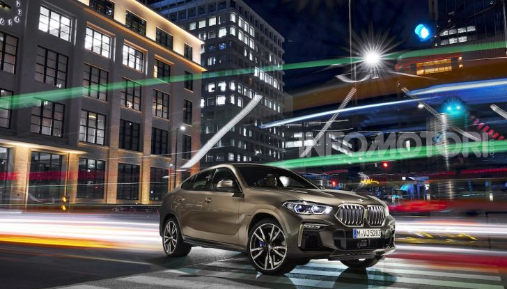 Nuova BMW X6: caratteristiche da Sport Activity Vehicle ed estetica da coupé - Foto 11 di 27