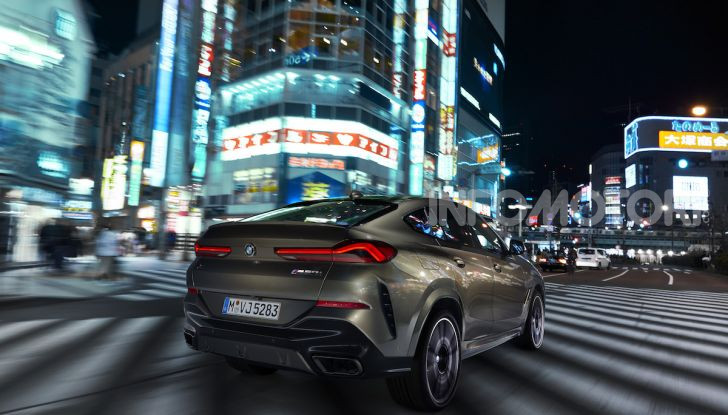 Nuova BMW X6: caratteristiche da Sport Activity Vehicle ed estetica da coupé - Foto 3 di 27