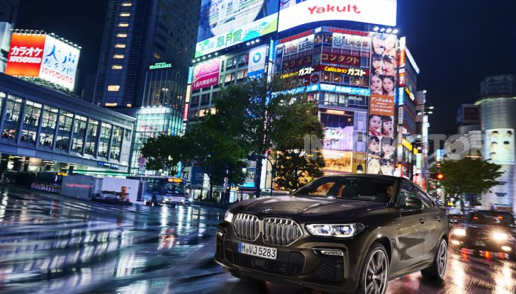 Nuova BMW X6: caratteristiche da Sport Activity Vehicle ed estetica da coupé - Foto 7 di 27