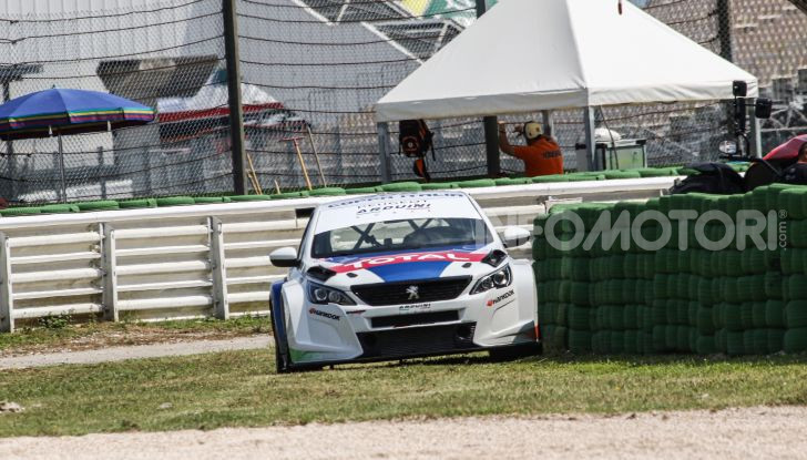 Vita dai box con la PEUGEOT 308 TCR –  I test a Imola (seconda puntata) - Foto 2 di 4