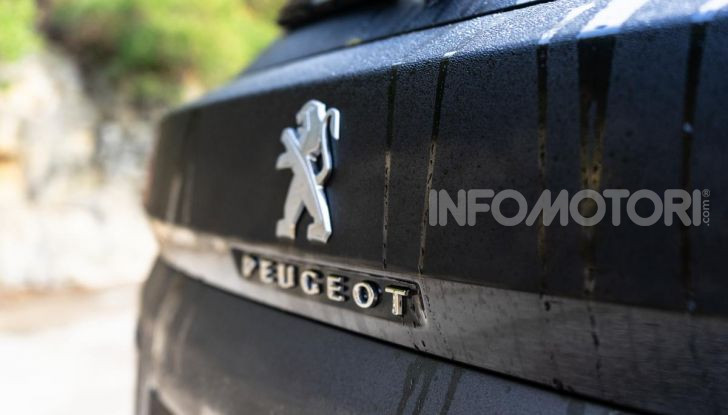 Prova Peugeot 3008 GT Line 2019: vero premium senza rinunce - Foto 17 di 42
