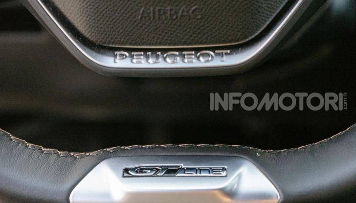 Prova Peugeot 3008 GT Line 2019: vero premium senza rinunce - Foto 27 di 42