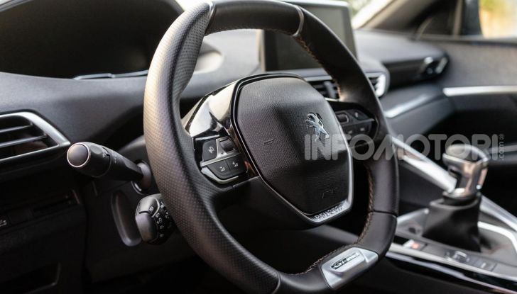 Prova Peugeot 3008 GT Line 2019: vero premium senza rinunce - Foto 33 di 42