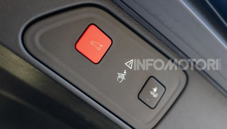 Prova Peugeot 3008 GT Line 2019: vero premium senza rinunce - Foto 38 di 42