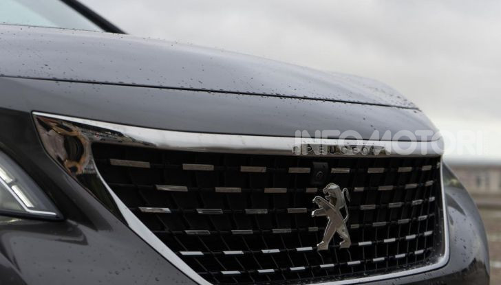Prova Peugeot 3008 GT Line 2019: vero premium senza rinunce - Foto 8 di 42
