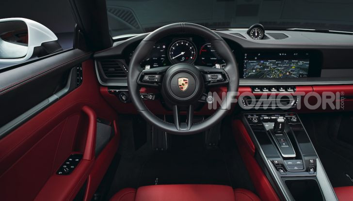 Porsche fa doppietta: ecco la nuova 911 Carrera Coupé e la 911 Carrera Cabriolet - Foto 2 di 10