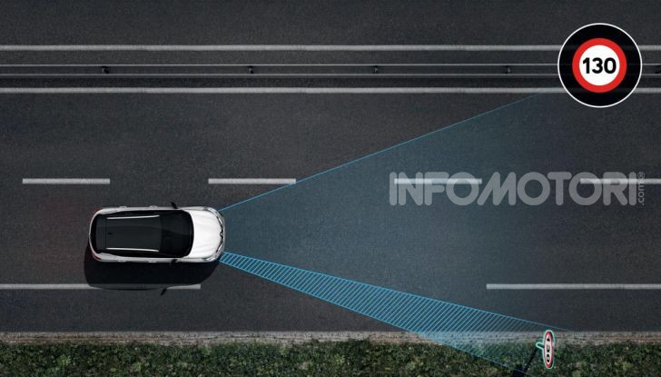 Nuova Renault Captur 2019: SUV d’alto design con variante Plug-In Hybrid - Foto 25 di 47