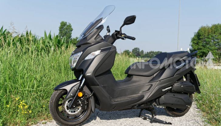 Prova SYM Joymax 300 Z, non solo un prezzo allettante! - Foto 26 di 34