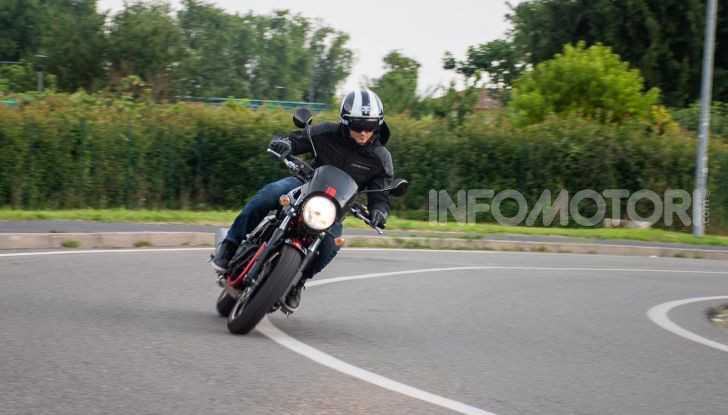 Prova su strada Sym Wolf Cafè Racer 300, per tutti e con stile - Foto 25 di 26