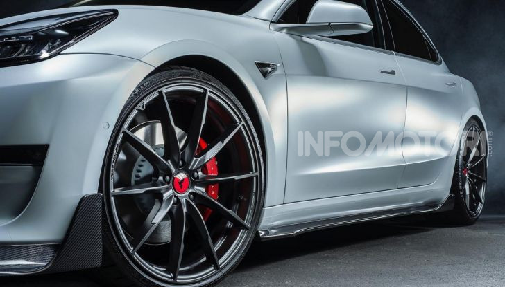 Tesla Model 3 by Vorsteiner: modifiche estetiche a profusione - Foto 4 di 8