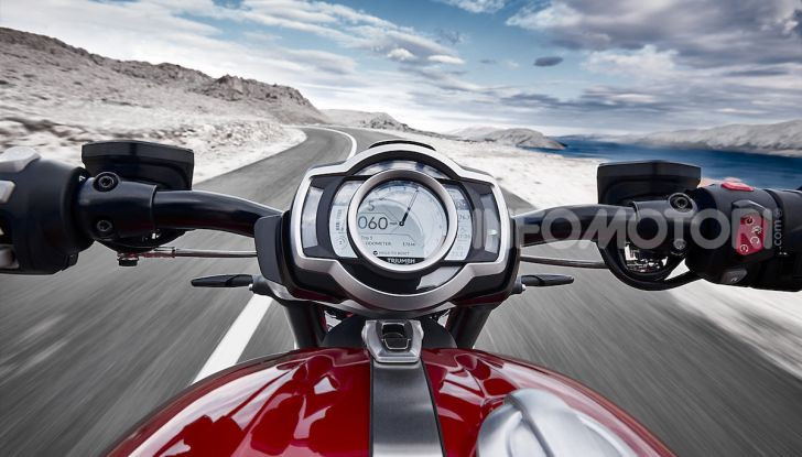 Triumph presenta Rocket 3 R e Rocket 3 GT: due versioni con numeri da record - Foto 21 di 21
