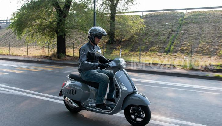 Prova Vespa GTS 300 hpe SuperTech, mai guidata una Vespa così!  - Foto 47 di 49