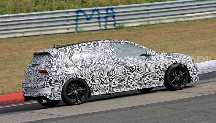 Nuova Volkswagen Golf GTI, primi dati e dettagli - Foto 12 di 15