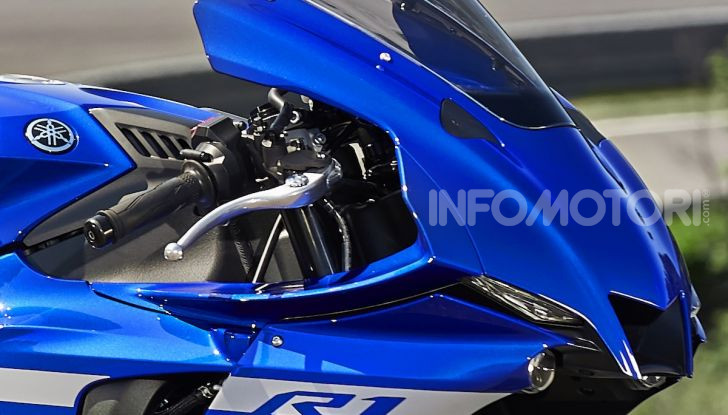 Nuove Yamaha YZF-R1 2020 e R1M 2020: ancora più MotoGP! - Foto 12 di 39
