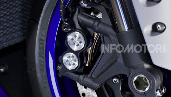 Nuove Yamaha YZF-R1 2020 e R1M 2020: ancora più MotoGP! - Foto 13 di 39