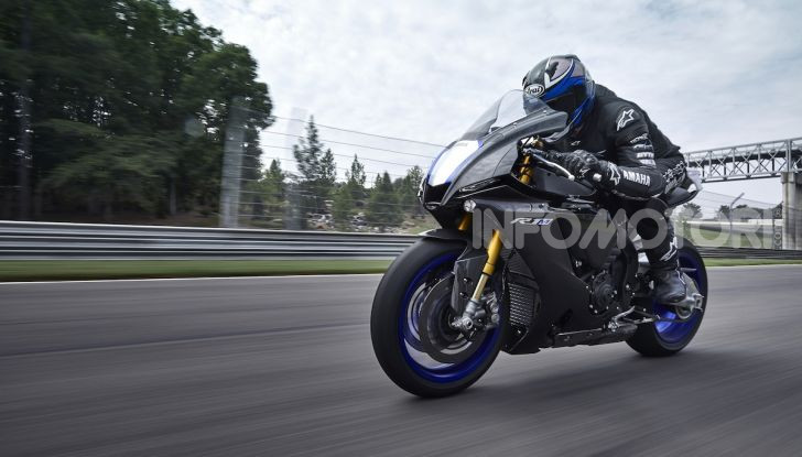 Nuove Yamaha YZF-R1 2020 e R1M 2020: ancora più MotoGP! - Foto 22 di 39