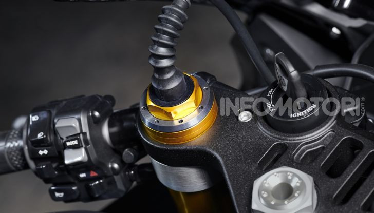 Nuove Yamaha YZF-R1 2020 e R1M 2020: ancora più MotoGP! - Foto 26 di 39