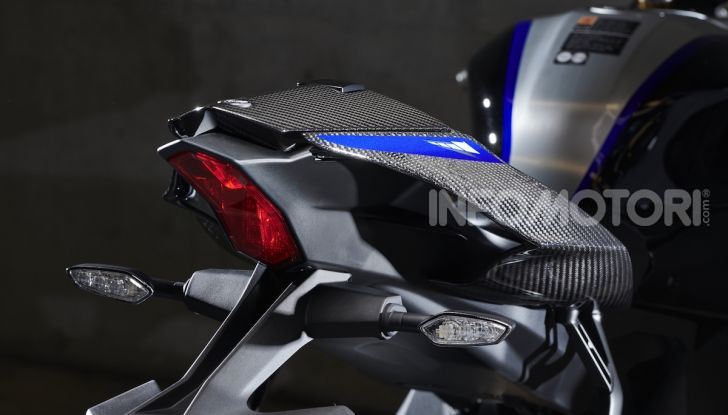 Nuove Yamaha YZF-R1 2020 e R1M 2020: ancora più MotoGP! - Foto 29 di 39