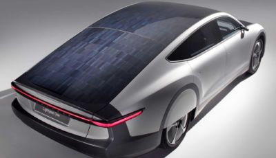 Lightyear One: l’elettrica con il fotovoltaico sul tetto arriva a 710 km di autonomia