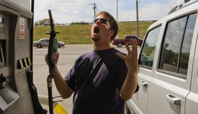Prezzi benzina sempre più alti: dove vogliamo arrivare?