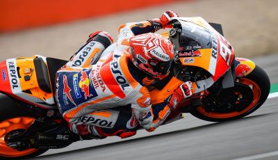 MotoGP 2019, GP di Gran Bretagna: acuto di Marquez nelle libere di Silverstone, poi Vinales. Dovizioso quarto, Rossi 17esimo