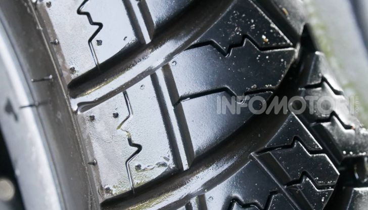 Anlas Winter Grip 2, vantaggi (e svantaggi) della gomma invernale da scooter per tutto l’anno - Foto 14 di 18