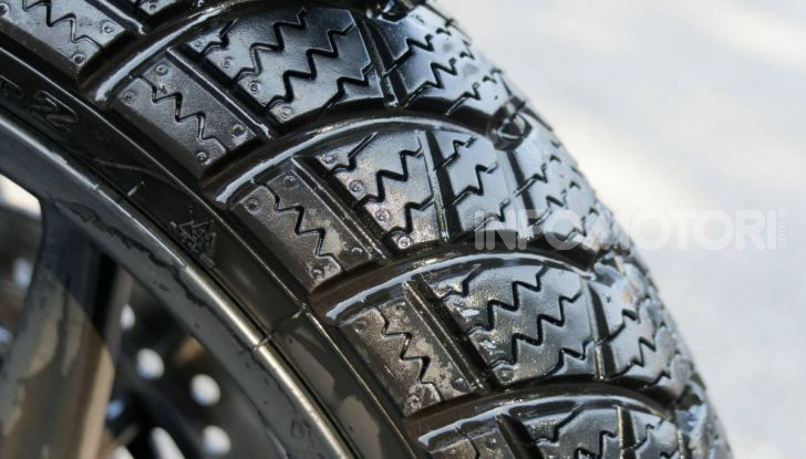 Anlas Winter Grip 2, vantaggi (e svantaggi) della gomma invernale da scooter per tutto l’anno - Foto 15 di 18