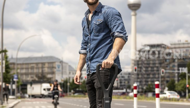 Audi e-Tron Scooter,  il monopattino elettrico Premium - Foto 5 di 11