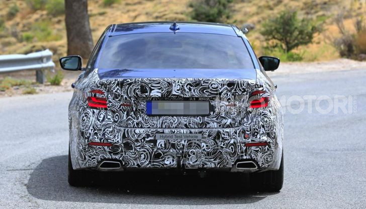 BMW Serie 5 2020 facelift: cambiano l’estetica e la tecnologia - Foto 10 di 15
