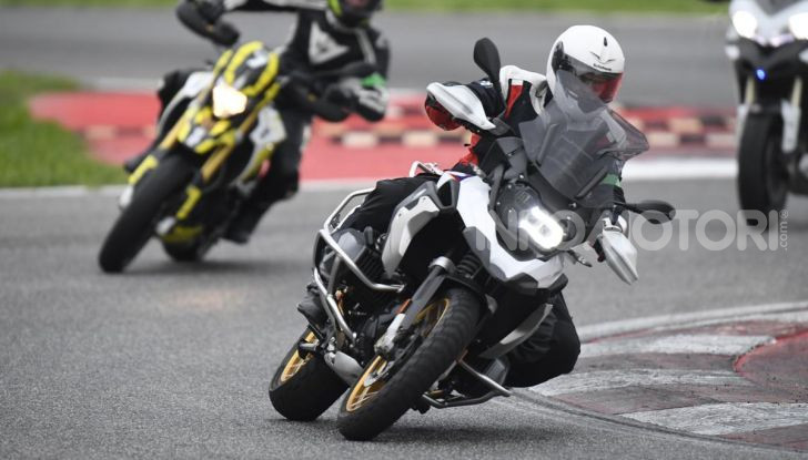DimensioneGuida: i corsi di guida moto in pista tra divertimento e sicurezza - Foto 2 di 54