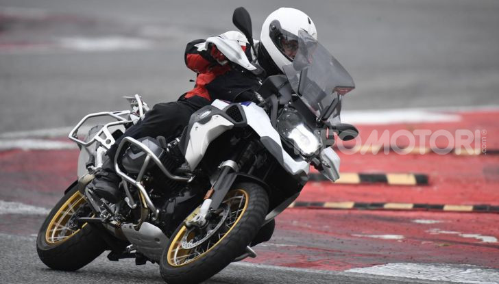 DimensioneGuida: i corsi di guida moto in pista tra divertimento e sicurezza - Foto 12 di 54