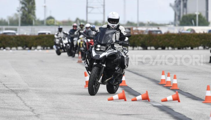 DimensioneGuida: i corsi di guida moto in pista tra divertimento e sicurezza - Foto 23 di 54