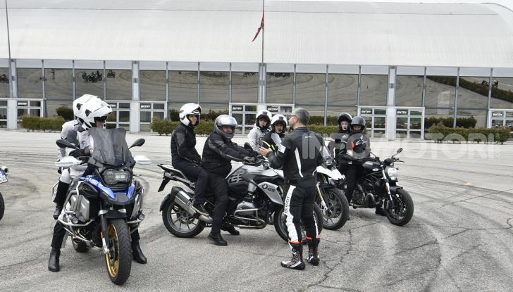 DimensioneGuida: i corsi di guida moto in pista tra divertimento e sicurezza - Foto 45 di 54