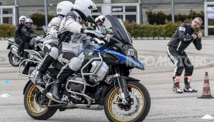 DimensioneGuida: i corsi di guida moto in pista tra divertimento e sicurezza - Foto 7 di 54