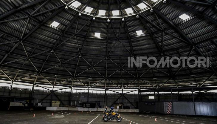 DimensioneGuida: i corsi di guida moto in pista tra divertimento e sicurezza - Foto 10 di 54