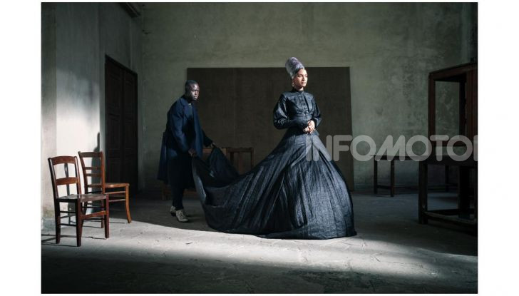 Calendario Pirelli 2020: Looking for Juliet con Emma Watson - Foto 9 di 23