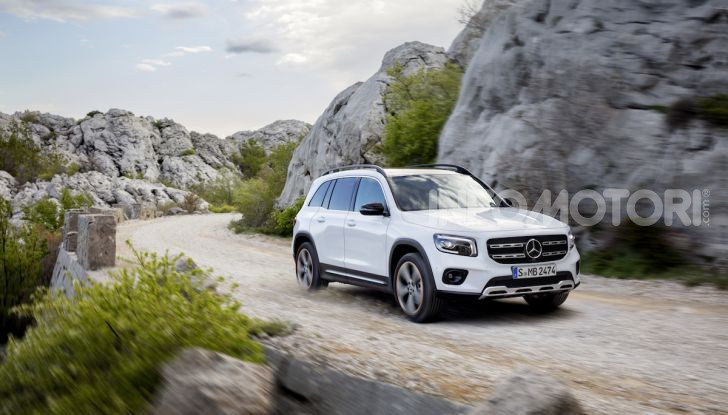 Nuovo Mercedes GLB: prezzi e motori del SUV 7 posti - Foto 6 di 16
