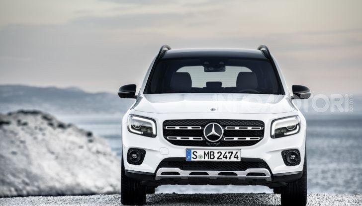 Nuovo Mercedes GLB: prezzi e motori del SUV 7 posti - Foto 7 di 16