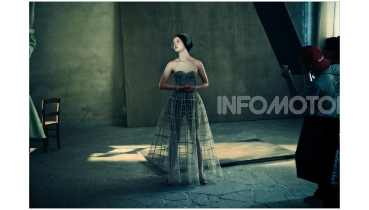 Calendario Pirelli 2020: Looking for Juliet con Emma Watson - Foto 14 di 23