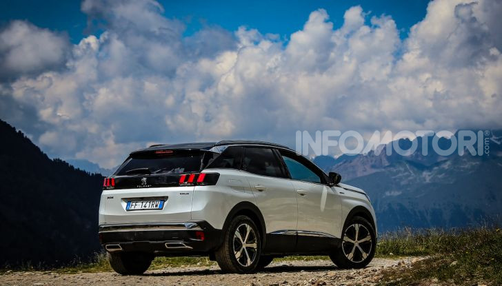 Peugeot 3008 GT Hybrid4, consumi e motori - Foto 14 di 15