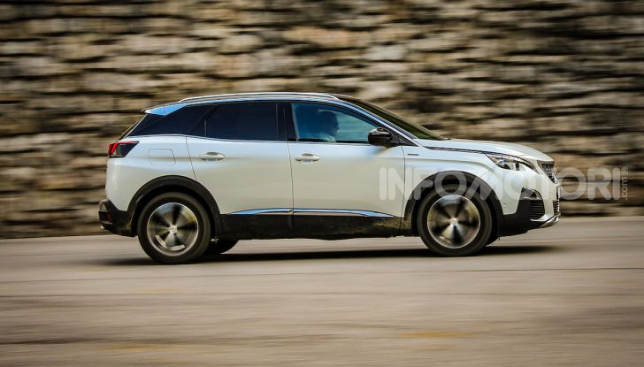 Peugeot 3008 GT Hybrid4, consumi e motori - Foto 6 di 15