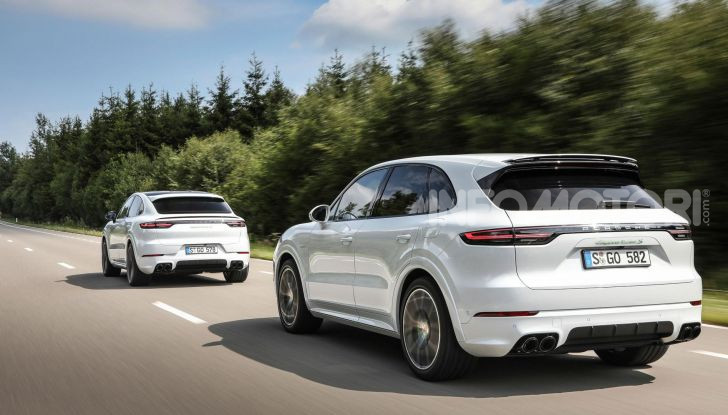 Porsche Cayenne Turbo S E-Hybrid: dati tecnici, prezzi e consumi - Foto 5 di 13