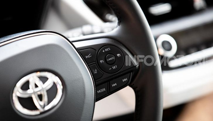 [VIDEO] Prova consumi Toyota Corolla Touring Sports Hybrid 2019 - Foto 18 di 43