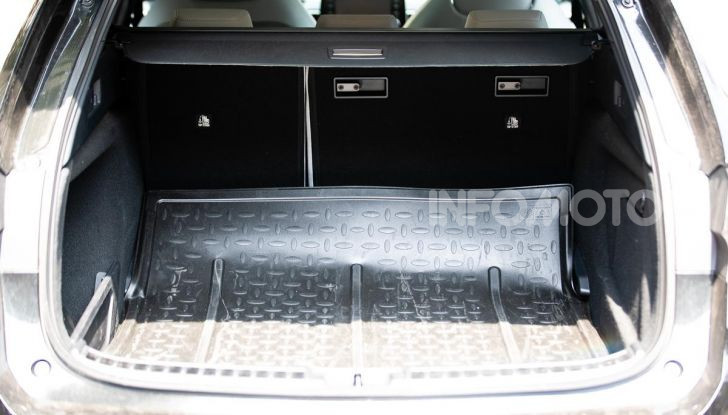 [VIDEO] Prova consumi Toyota Corolla Touring Sports Hybrid 2019 - Foto 5 di 43