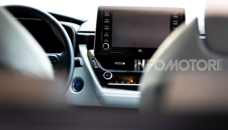 [VIDEO] Prova consumi Toyota Corolla Touring Sports Hybrid 2019 - Foto 6 di 43