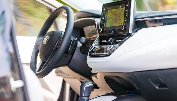 [VIDEO] Prova consumi Toyota Corolla Touring Sports Hybrid 2019 - Foto 41 di 43