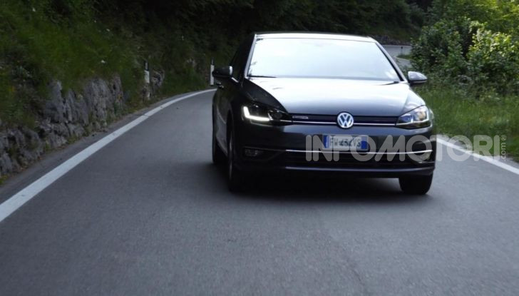 [VIDEO] Prova Volkswagen Golf TGI: La Strada in Streaming! - Foto 33 di 33