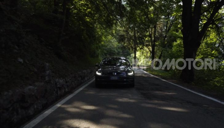 [VIDEO] Prova Volkswagen Golf TGI: La Strada in Streaming! - Foto 15 di 33
